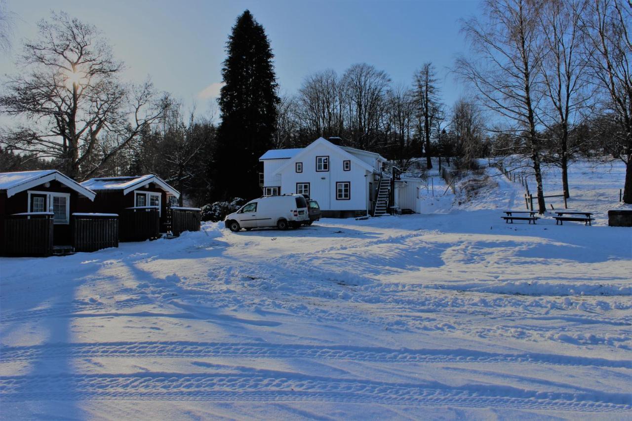 Bjoersjoeas Vildmark - Small Camping Cabin Close To Nature Olofstorp Exterior foto
